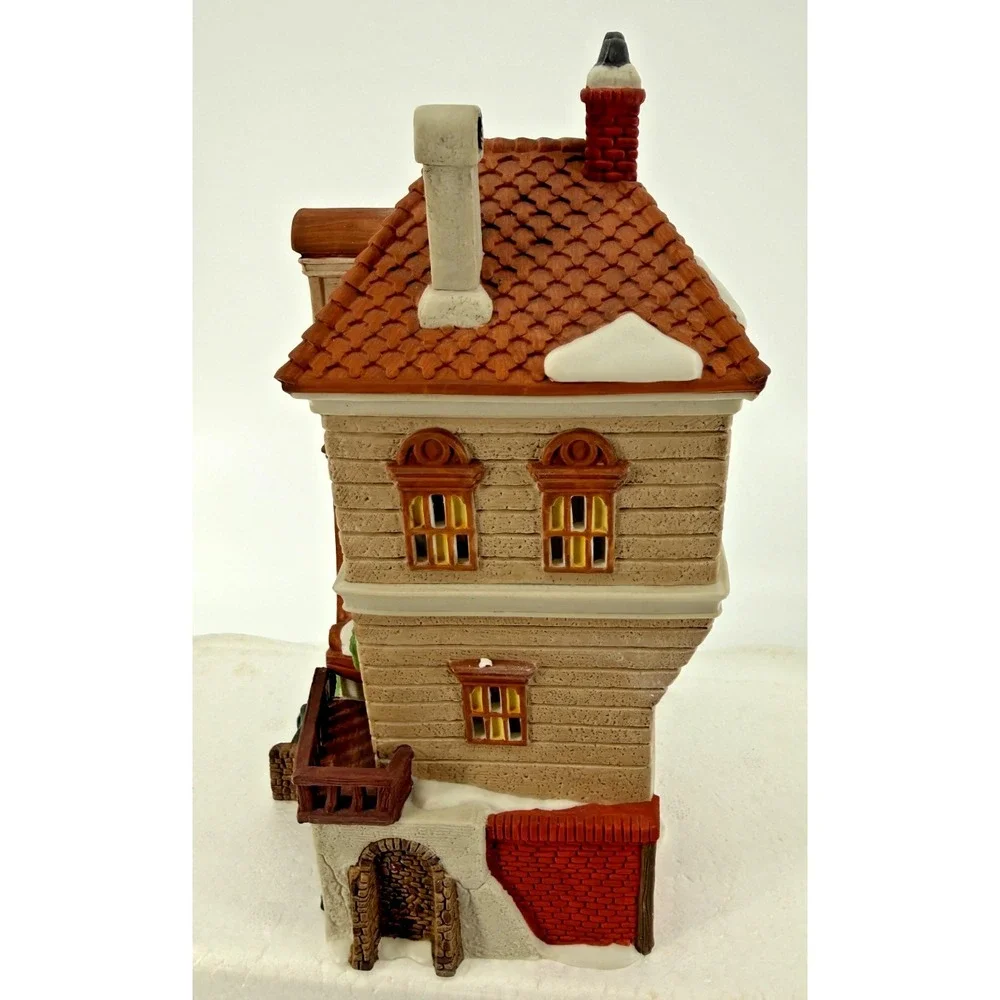 Department 56 Dickens Village Green Gate Cottage 1989 Lighted Porcelain House